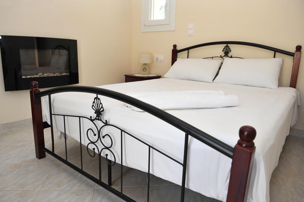 Villa Poulades Guviá Szoba fotó
