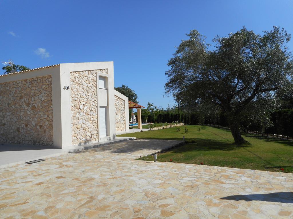 Villa Poulades Guviá Kültér fotó