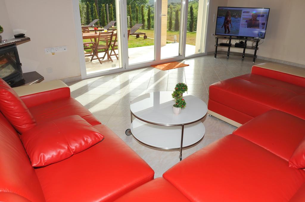Villa Poulades Guviá Kültér fotó