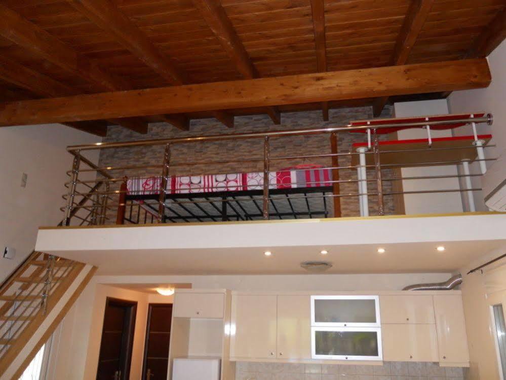 Villa Poulades Guviá Kültér fotó