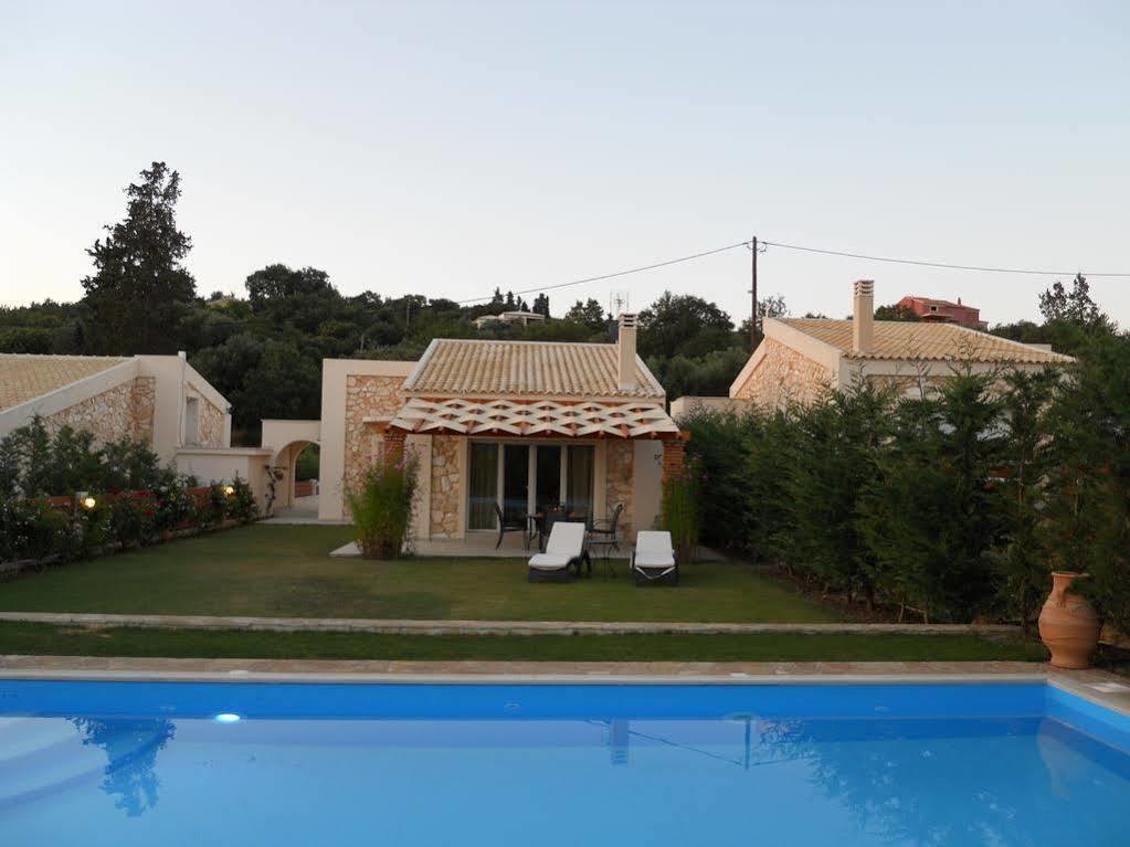 Villa Poulades Guviá Kültér fotó