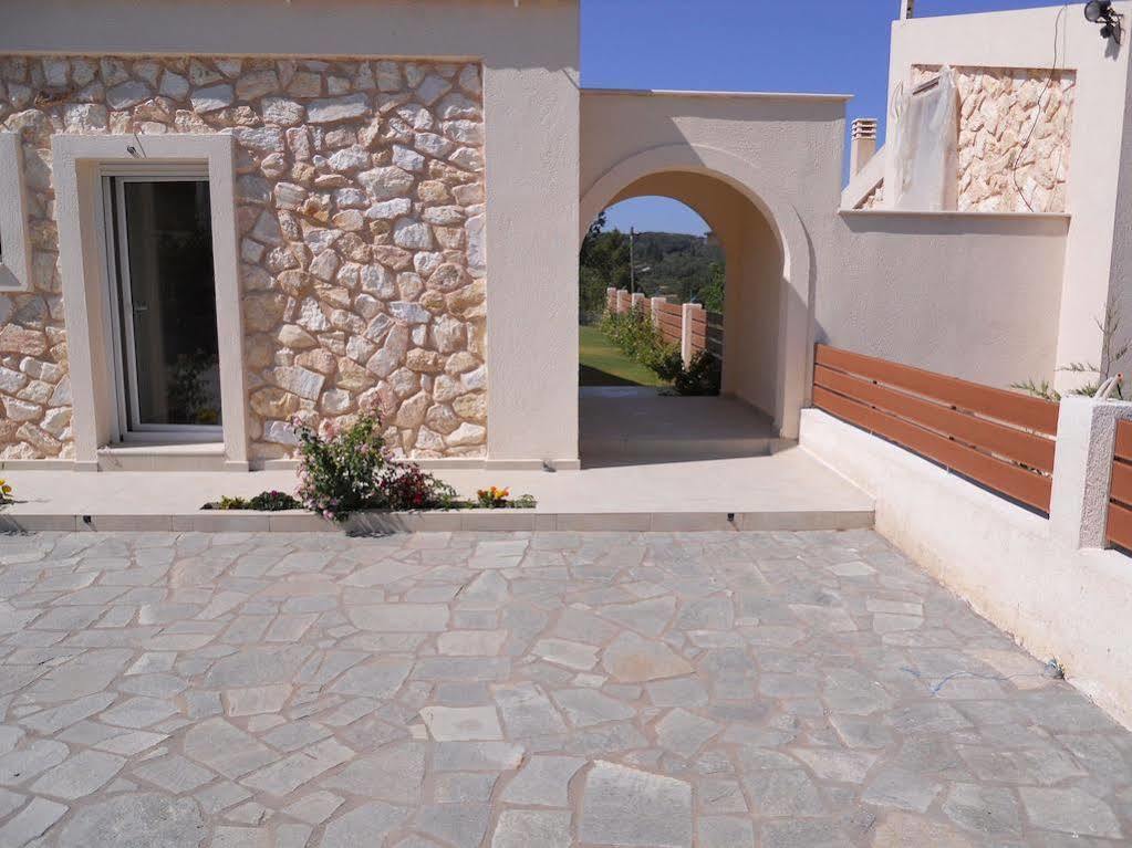 Villa Poulades Guviá Kültér fotó