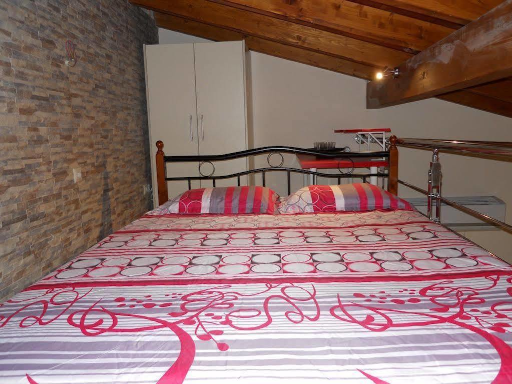 Villa Poulades Guviá Kültér fotó