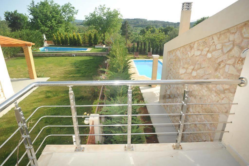 Villa Poulades Guviá Kültér fotó