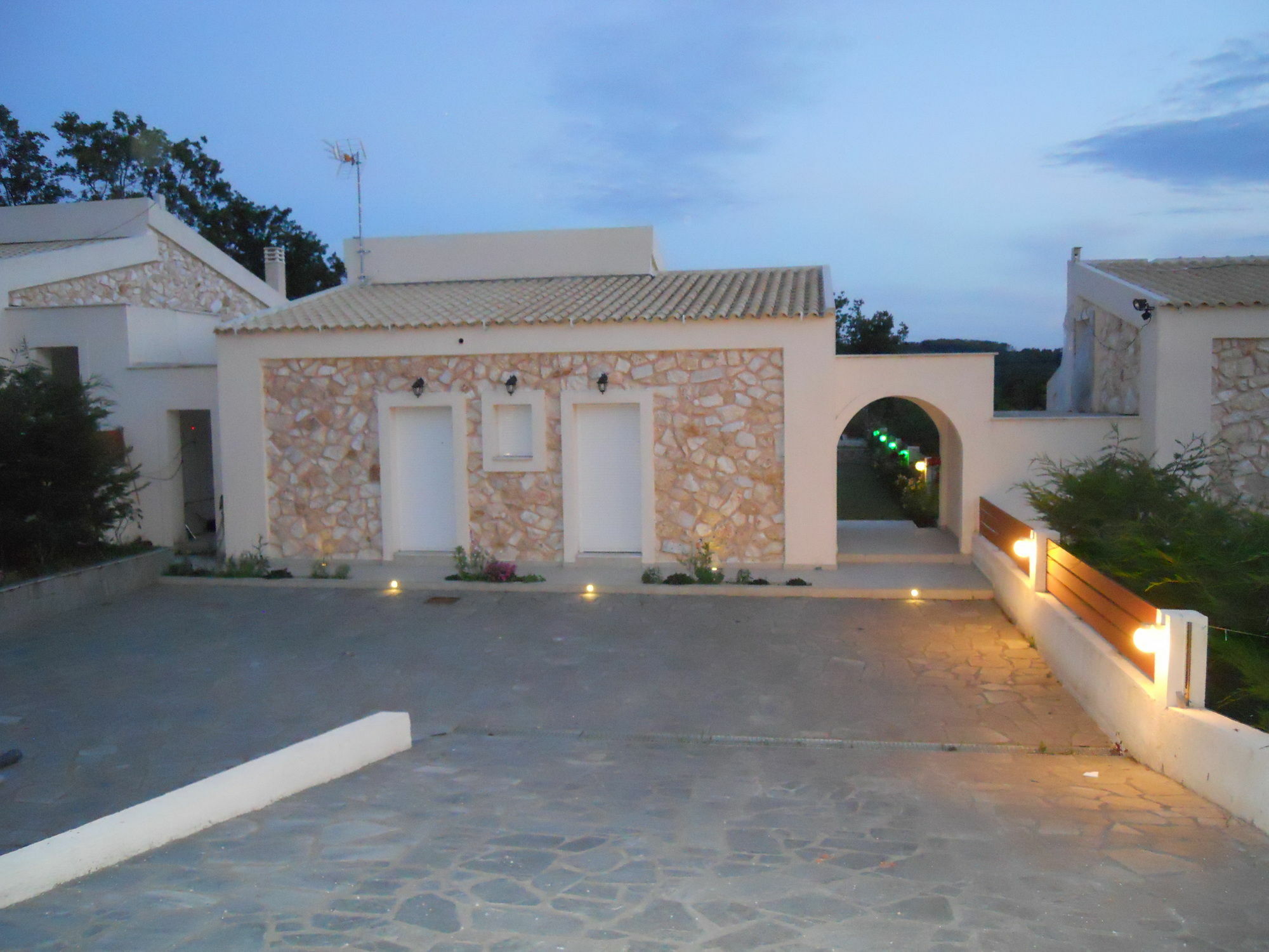 Villa Poulades Guviá Kültér fotó